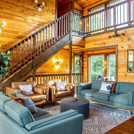 The Solstice - Amenities Galore Mountain Retreat جاتلينبرج المظهر الخارجي الصورة