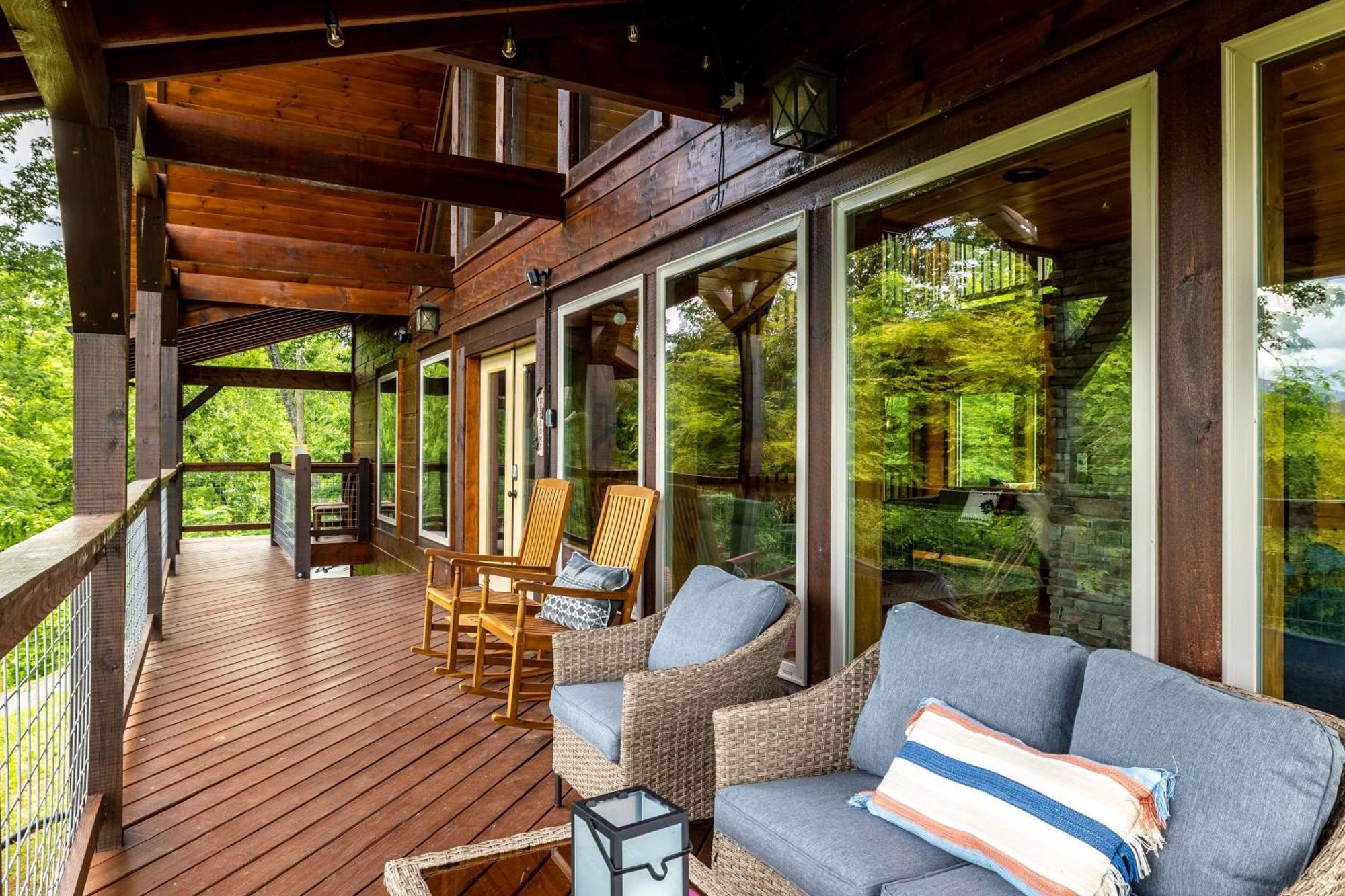 The Solstice - Amenities Galore Mountain Retreat جاتلينبرج المظهر الخارجي الصورة