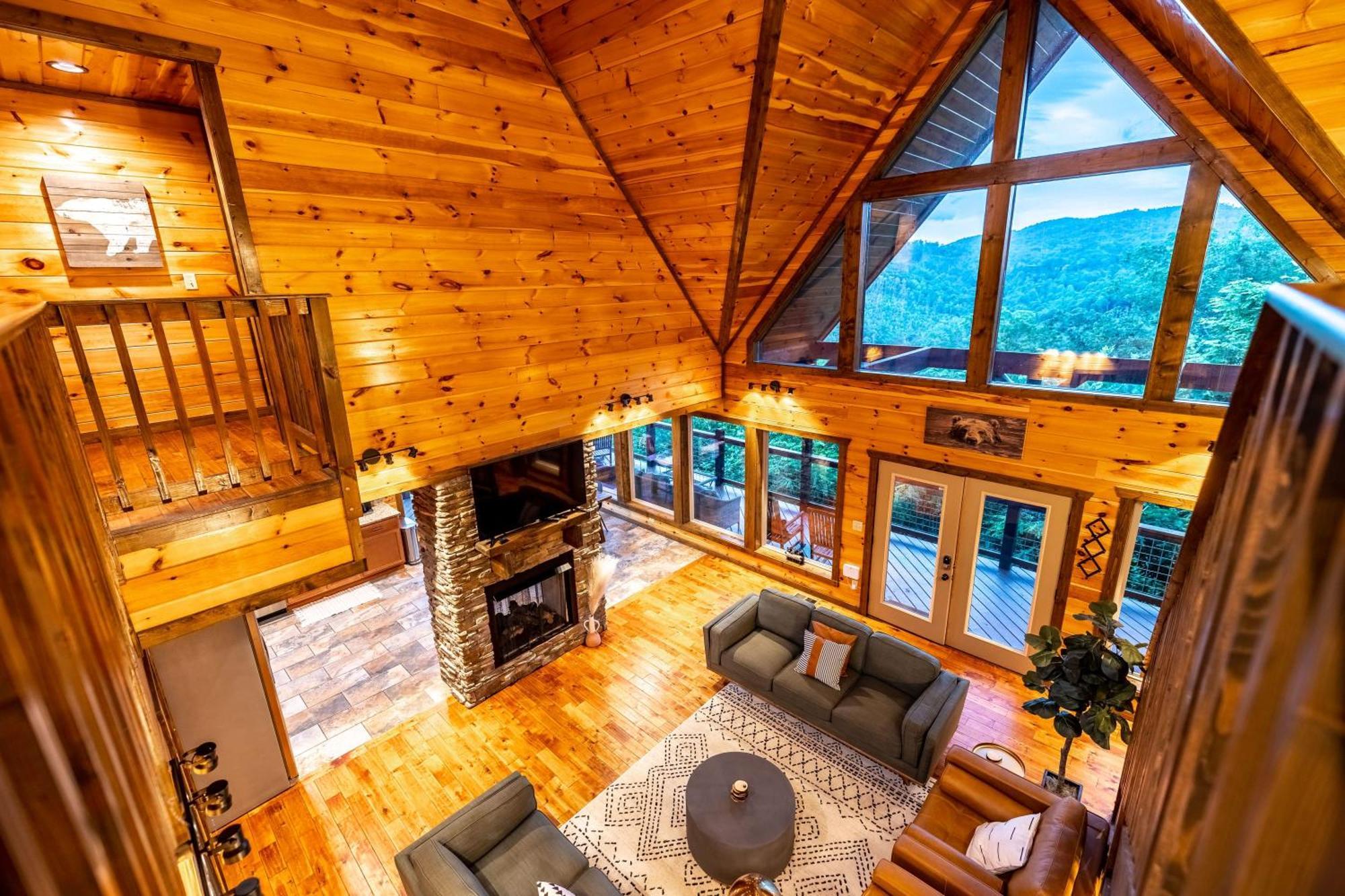 The Solstice - Amenities Galore Mountain Retreat جاتلينبرج المظهر الخارجي الصورة