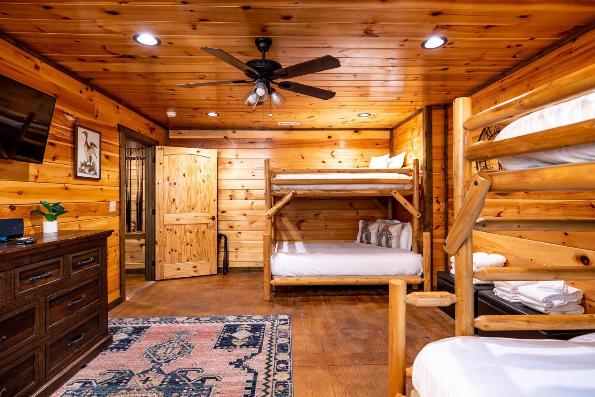 The Solstice - Amenities Galore Mountain Retreat جاتلينبرج المظهر الخارجي الصورة