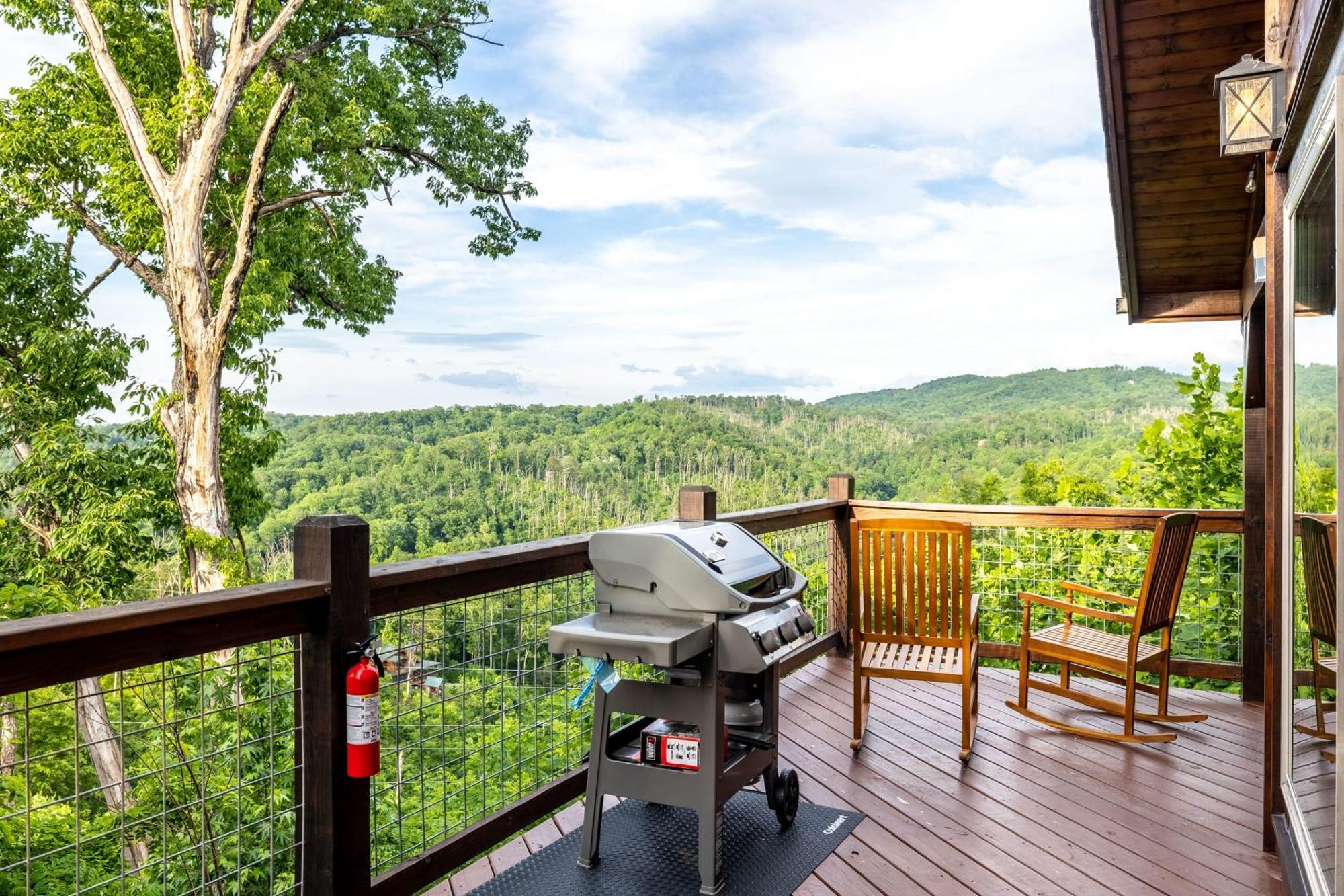 The Solstice - Amenities Galore Mountain Retreat جاتلينبرج المظهر الخارجي الصورة