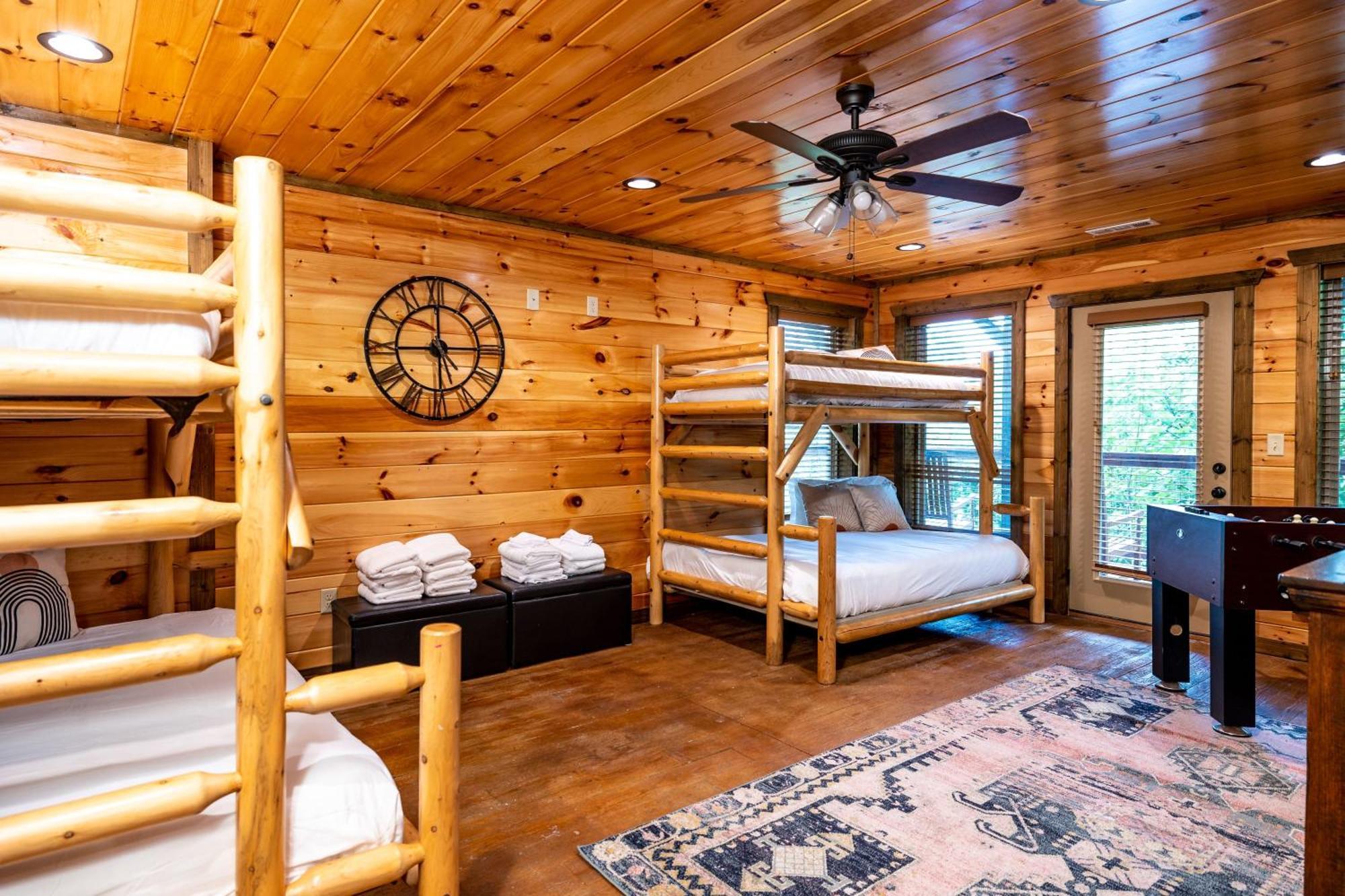 The Solstice - Amenities Galore Mountain Retreat جاتلينبرج المظهر الخارجي الصورة