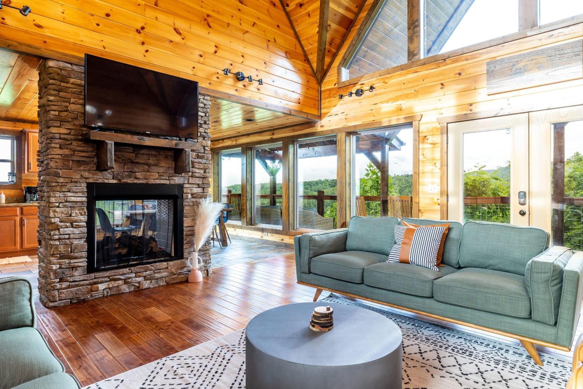 The Solstice - Amenities Galore Mountain Retreat جاتلينبرج المظهر الخارجي الصورة